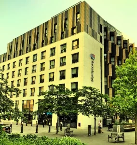 exteriors of hotel Travelodge