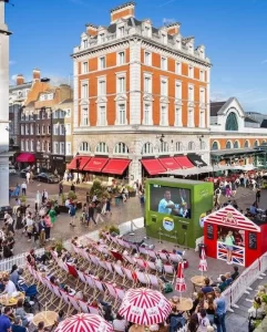 vendors at Covent Garden
